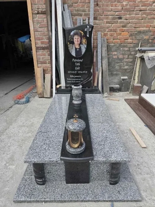 Пам'ятники від виробника виставка Висока Якість Гарантія