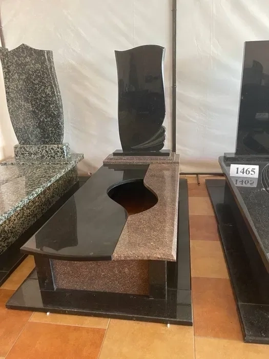 Пам'ятники від виробника виставка Висока Якість Гарантія