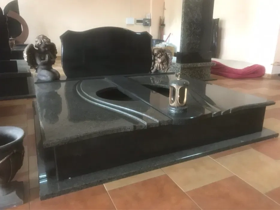 Пам'ятники від виробника виставка Висока Якість Гарантія