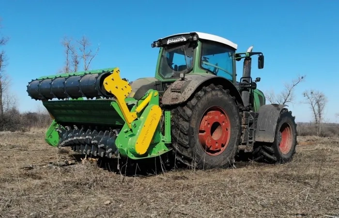 Мульчувач грунту