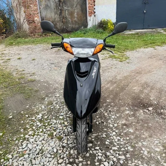 Скутер Yamaha Jog / GLOVO|BOLT