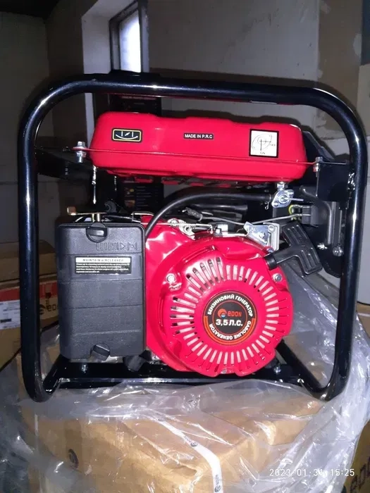 Генератор 2.8-3 киловатт