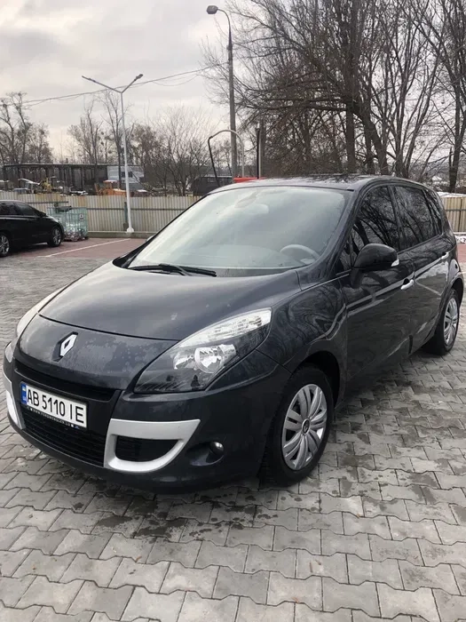 Послуги таксі по Украіні та за кордон. По всіх питаннях телефонуйте.