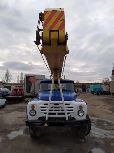 Послуги автовишки телескопічної 17 метрів (АП17)