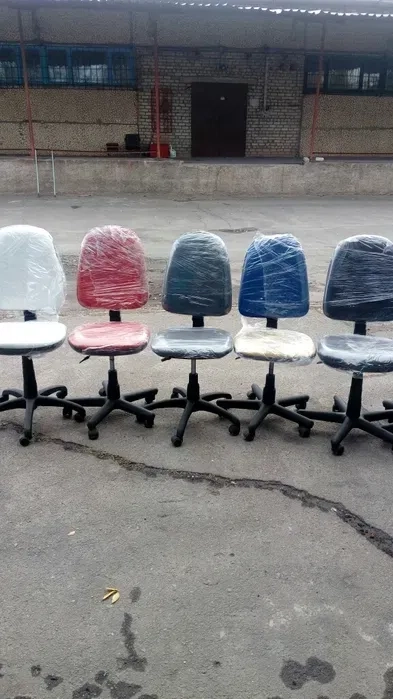 Ремонт офісних комп'ютерних стільців, крісел