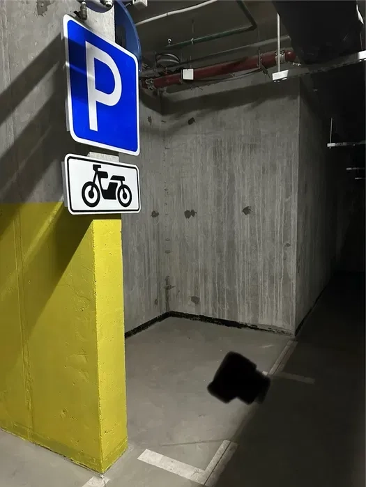 Мотомісце в ЖК Камертон, вул. Річкова, 4