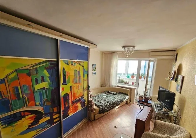 Однокімнатна квартира в Солом'янському районі Воробйова 14