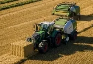 Прес-підбирач: тюкування сіна і соломи. Львівська область