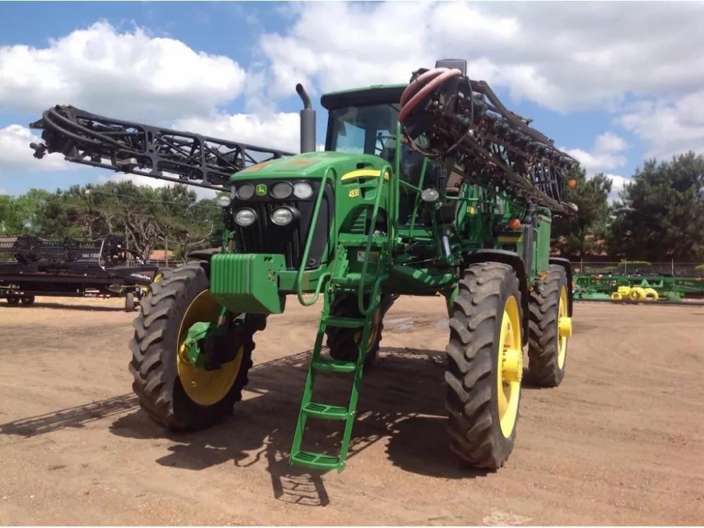 Оприскувач JOHN DEERE 4830 (1141)