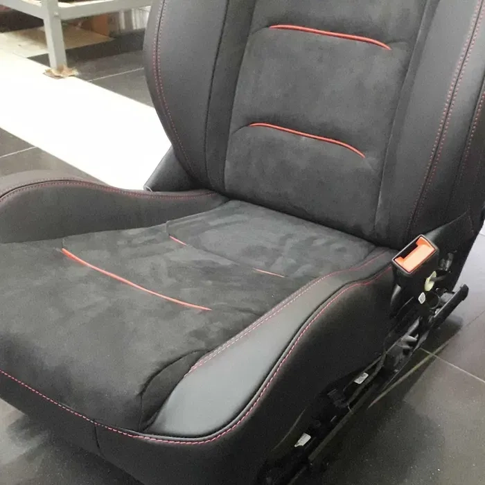 Перетяжка салону мікроавтобуса та легкових авто 450 грн.