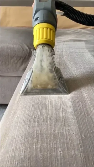 Глибока хімчистка диванів, крісел, стільців.Виїзд у ваш район!