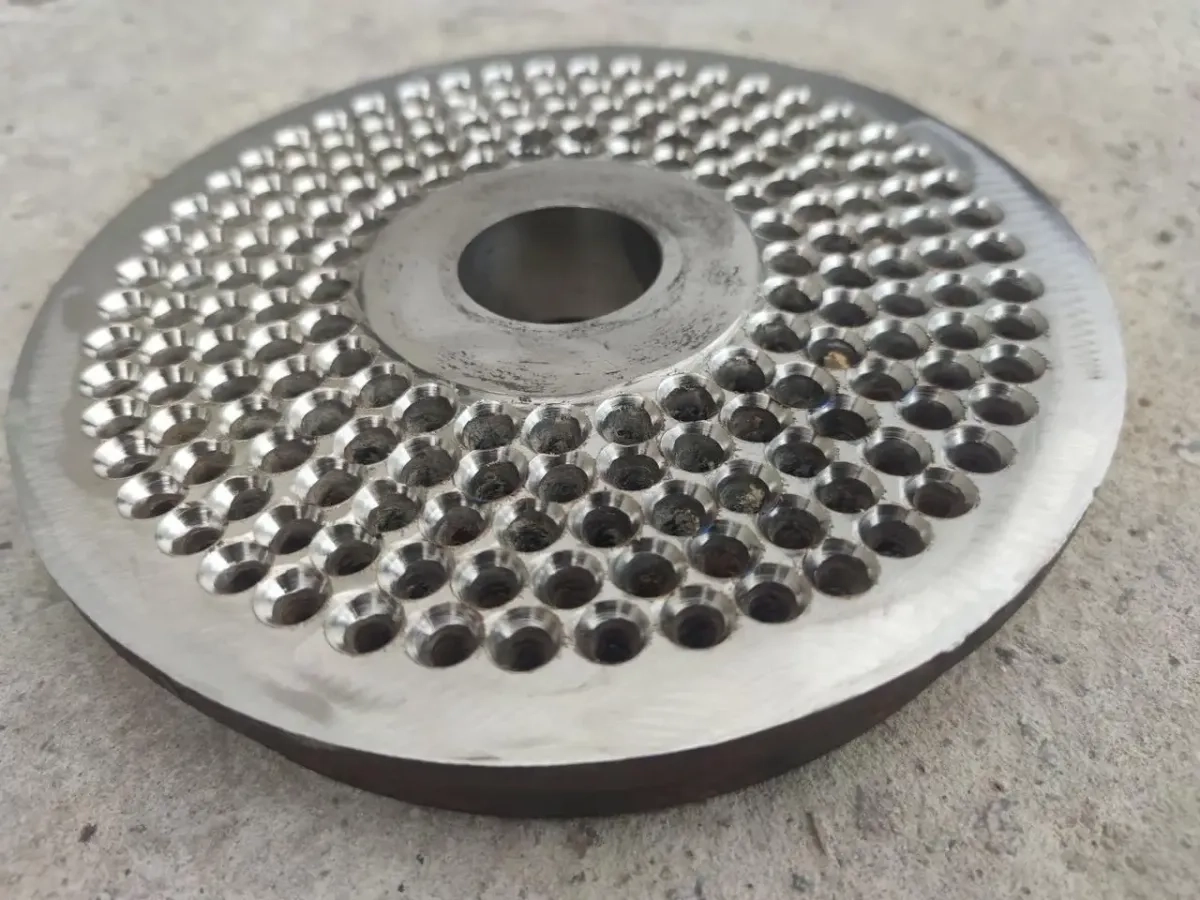 Реставрація матриці гранулятора