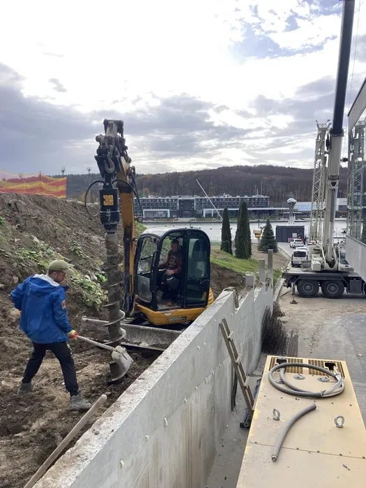 Палі, мікропалі, буріння, геошурупи, сваї, підсилення, свердловини