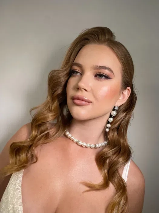 Візажист-стиліст по зачіскам, Курси макіяжу.Курси зачісок.