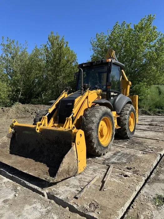 Екскаватор Навантажувач, Маніпулятор