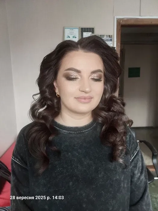 Макіяж, зачіски, ламінування покраска вій брів, поліровка ,стрижка