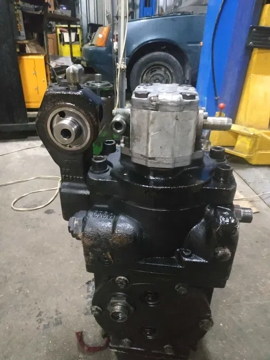 Ремонт гідростатики комбайнів Lexion, John Deere, New Holand