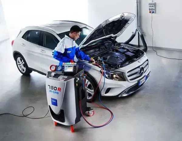 Заправка автокондиціонерів. Ремонт зварювання трубок, ремонт шлангів