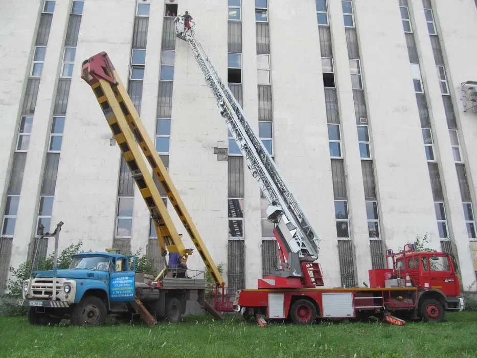 Автовежі. Автовежа з електриком.