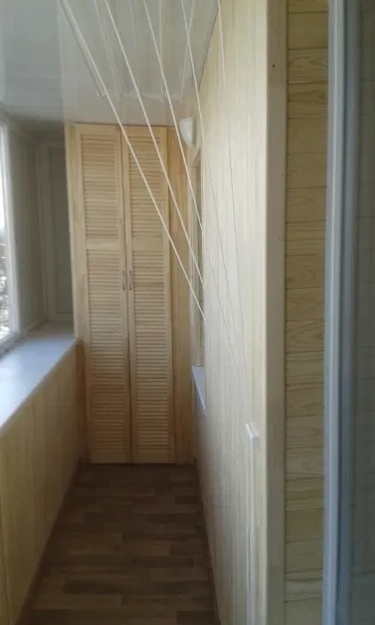 Обшивка балконів під ключ. Обшивка балконів та інших приміщень будь-якою вагонкою.