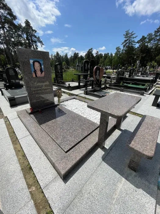 Гранітні комплекси під ключ