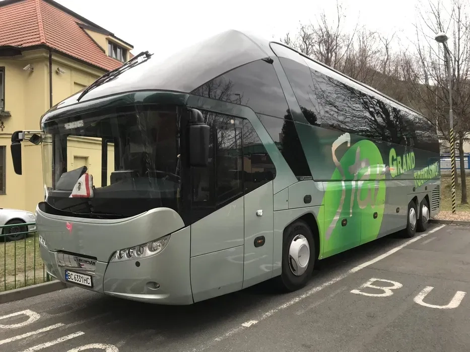 Автобуси по європі та Україні. Автобусами від 6 до 86 м