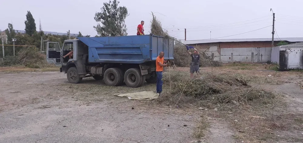 Вывоз мусора, снега, грунта, хлама и старой мебели