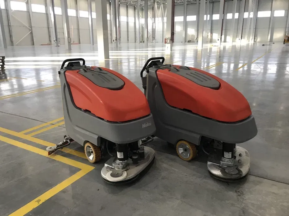 Професійна підлогомийна машина для прибирання