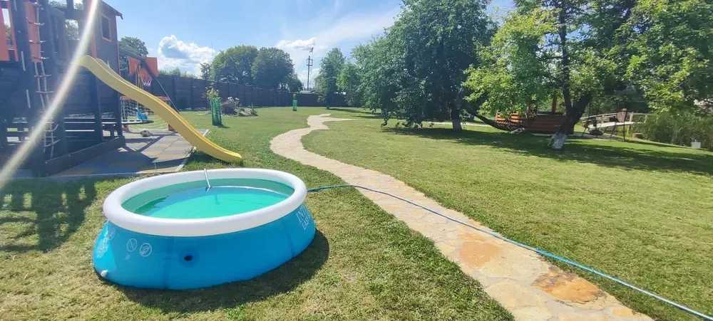 Еко-відпочинок "Верба". Риболовля та альтанки