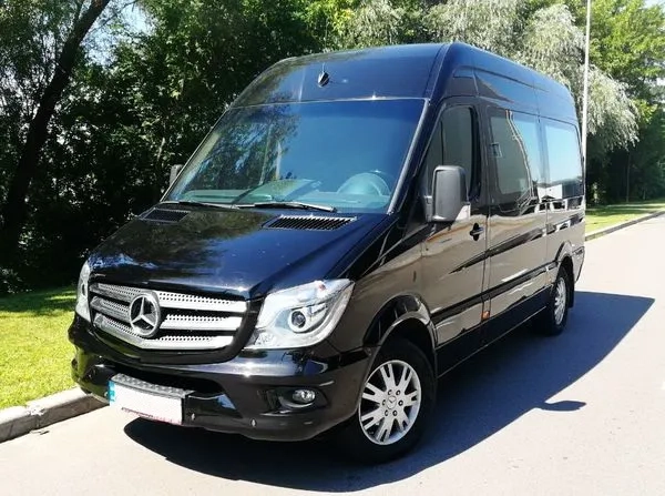 276 Мікроавтобус трансфер Європа Mercedes Sprinter чорний VIP