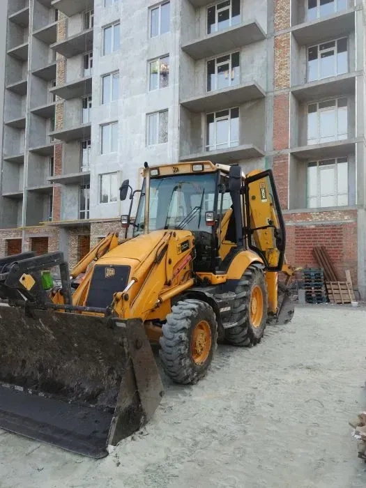 Послуги надійного екскаватора JCB 3CX