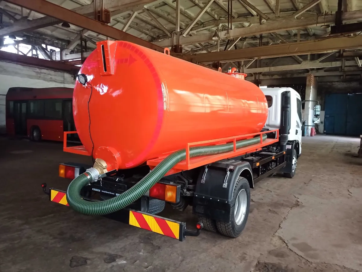 Мулосос: викачка мулу та септиків