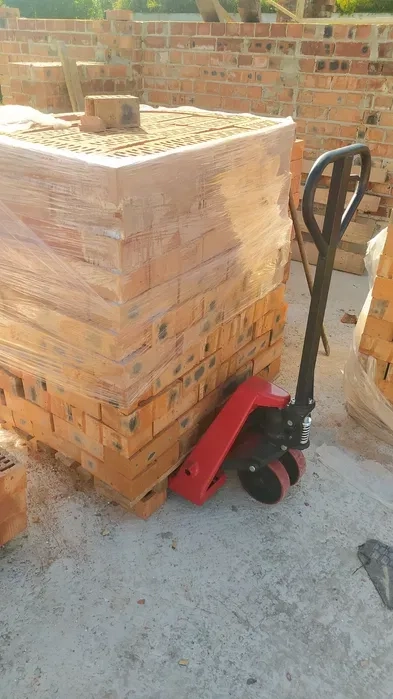 Рохля 2.5т: гідравлічний візок