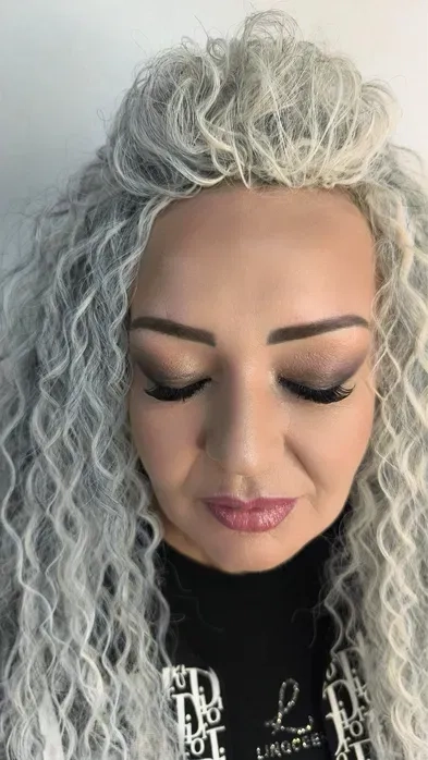 Якісний макіяж для будь-яких подій — святковий, вечірній, денний