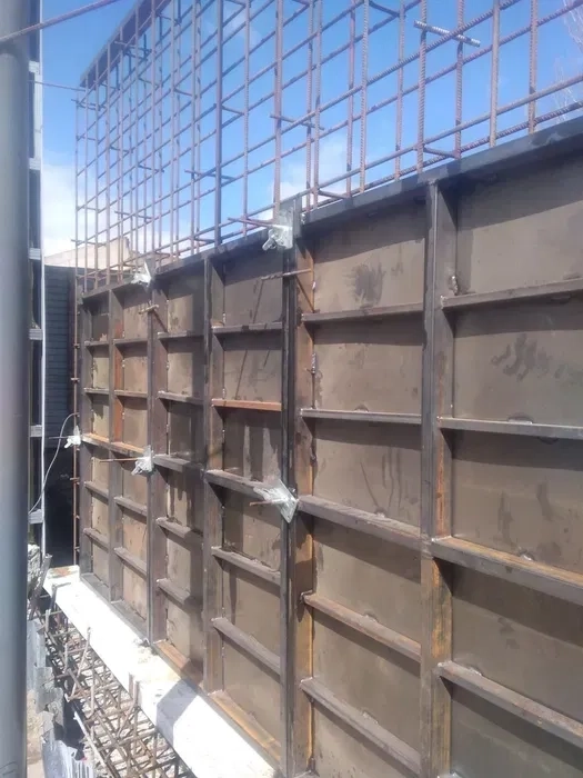 Стінова опалубка для фундаментів.