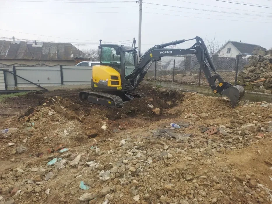 Послуги міні-екскаватора