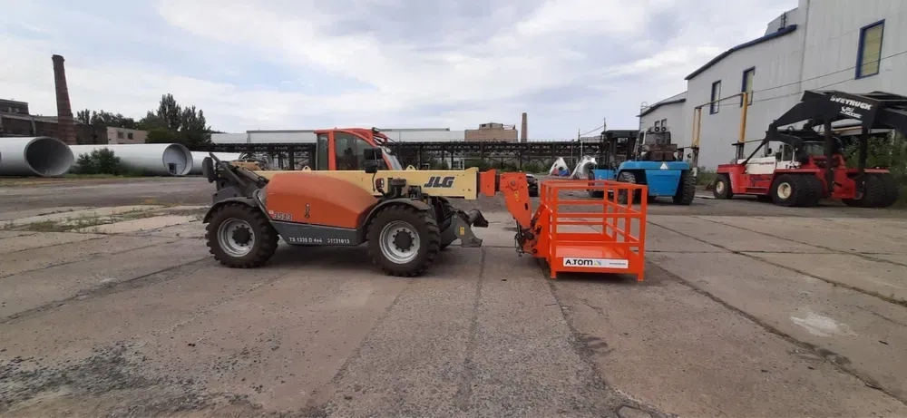 Телескопічний навантажувач JLG 3513/Manitou