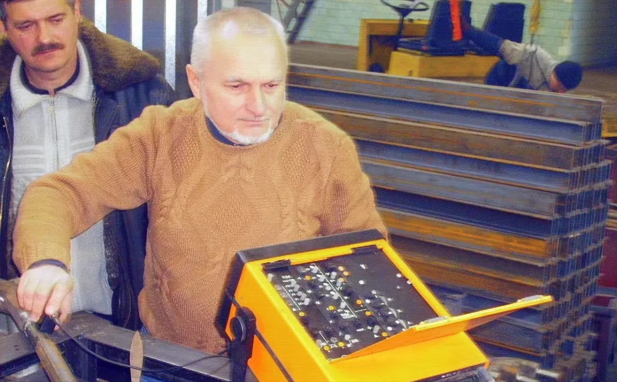 Ультразвуковий контроль деталей і заготівок (не містять зварних швів) дм2