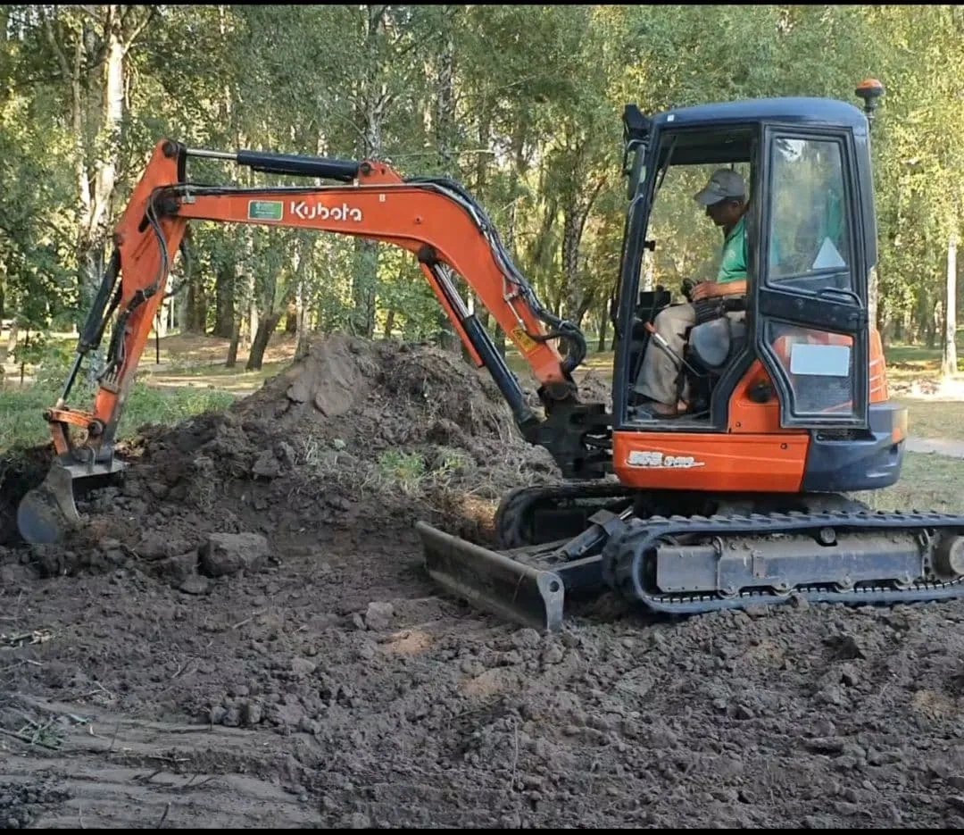 Екскаватор гусеничний KUBOTA U35-3a