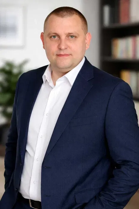 Адвокат з податкового права, розблокування податкових накладних.