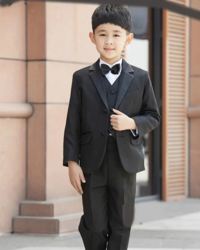 Смокінг для хлопчіка