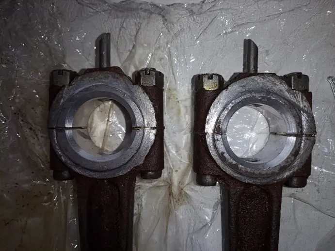 Ремонт і реставрація шатуна компресора СО-7 / З-243. Заливка бабітов.