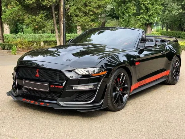 427 Кабриолет Ford Mustang GT 5.0 черный в Киеве