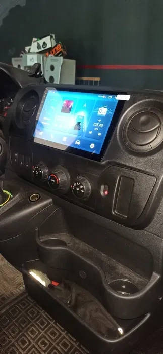 Магнітоли та камери заднього огляду з установкою під ключ