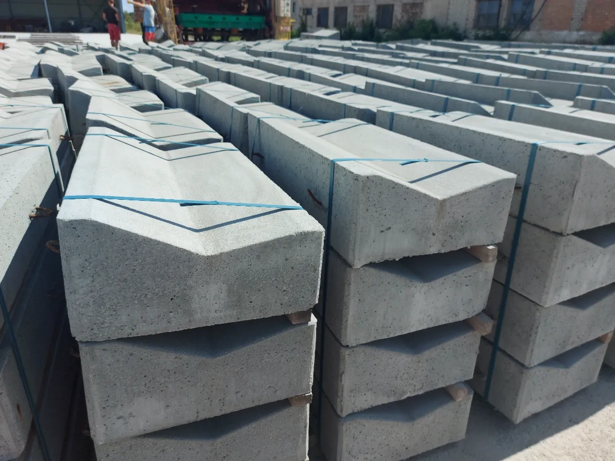 Прикрайкові лотки водовідведення Б-1-18-75, Б-1-20-50, Б-1-20-75, Б-1-22-75