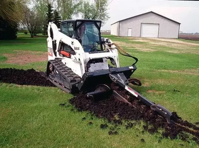 Траншеєкопувач / Бара / Копка траншей