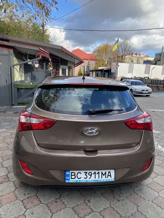 Авто під таксі робота