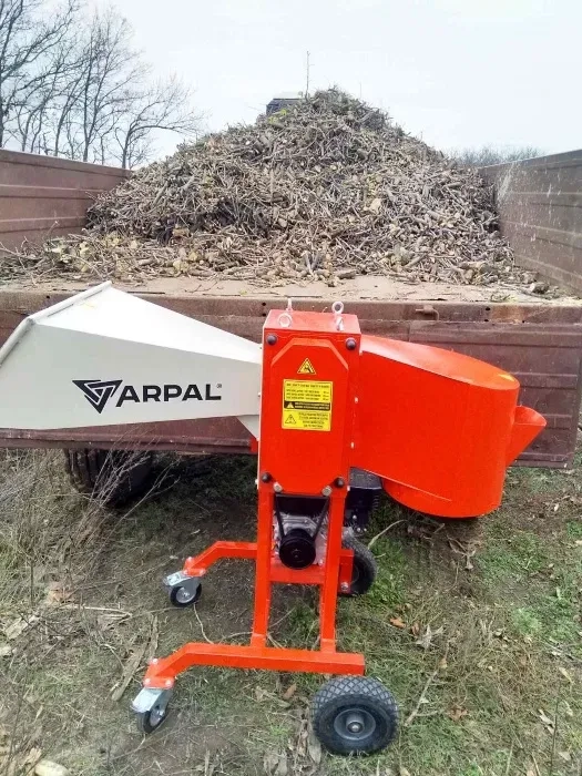 Подрібнювач гілок. Спил дерев Вивіз гілок