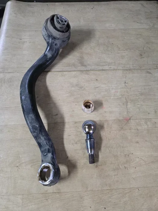 Реставрація рулевих накінечників, шарових опор та ричагів Повідомлення