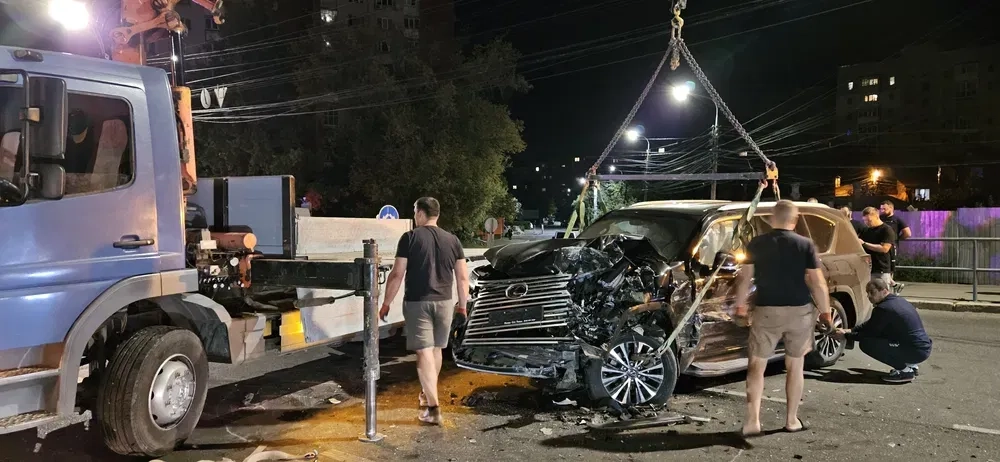 Евакуатор 24/7. Швидко! Працюємо цілодобово